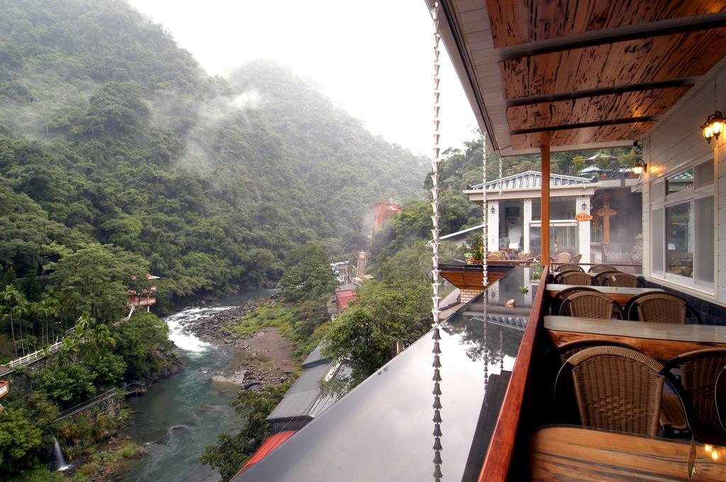 Sun Moon Bed& Breakfast Apartment Wulai Exterior photo